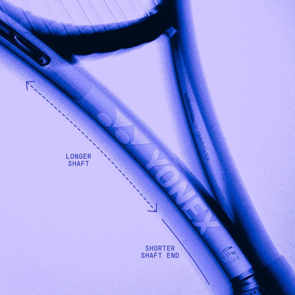 FLEXCON SYSTEM - zwężający się i wydłużony shaft z ramą składa się z grafitu Flex Force i Flex Fuse, co zapewnia precyzyjną kontrolę nad piłką.